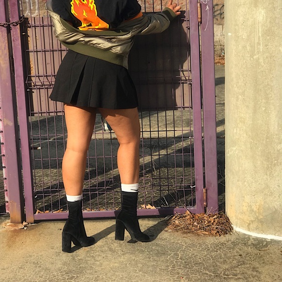 ASOS Pleaded circle skirt. - Picture 3 of 6